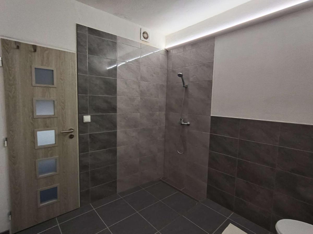 Apartmany Nad Splavem Znojmo Zewnętrze zdjęcie